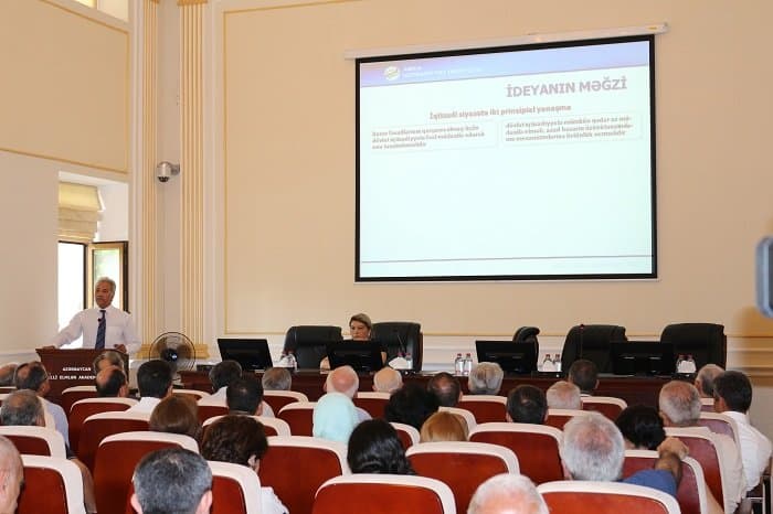 AMEA İctimai Elmlər Bölməsi ilə İqtisadiyyat İnstitutunun Elmi Şurasının birgə iclası 10.07.2015 7