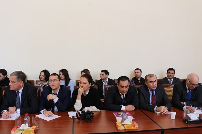 Sahibkarlığın inkişafı ilə bağlı aktual məsələlər müzakirə olunmuşdur 25.02.2016 4