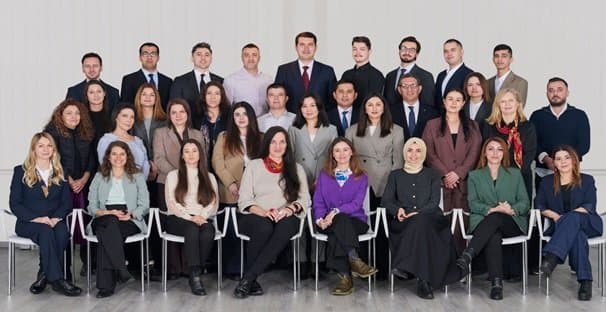 İqtisadiyyat İnstitutunun aparıcı elmi işçisi Avstriyada “Rəqabətlilik, iqtisadi artım və böhran” mövzusunda kursda iştirak edib