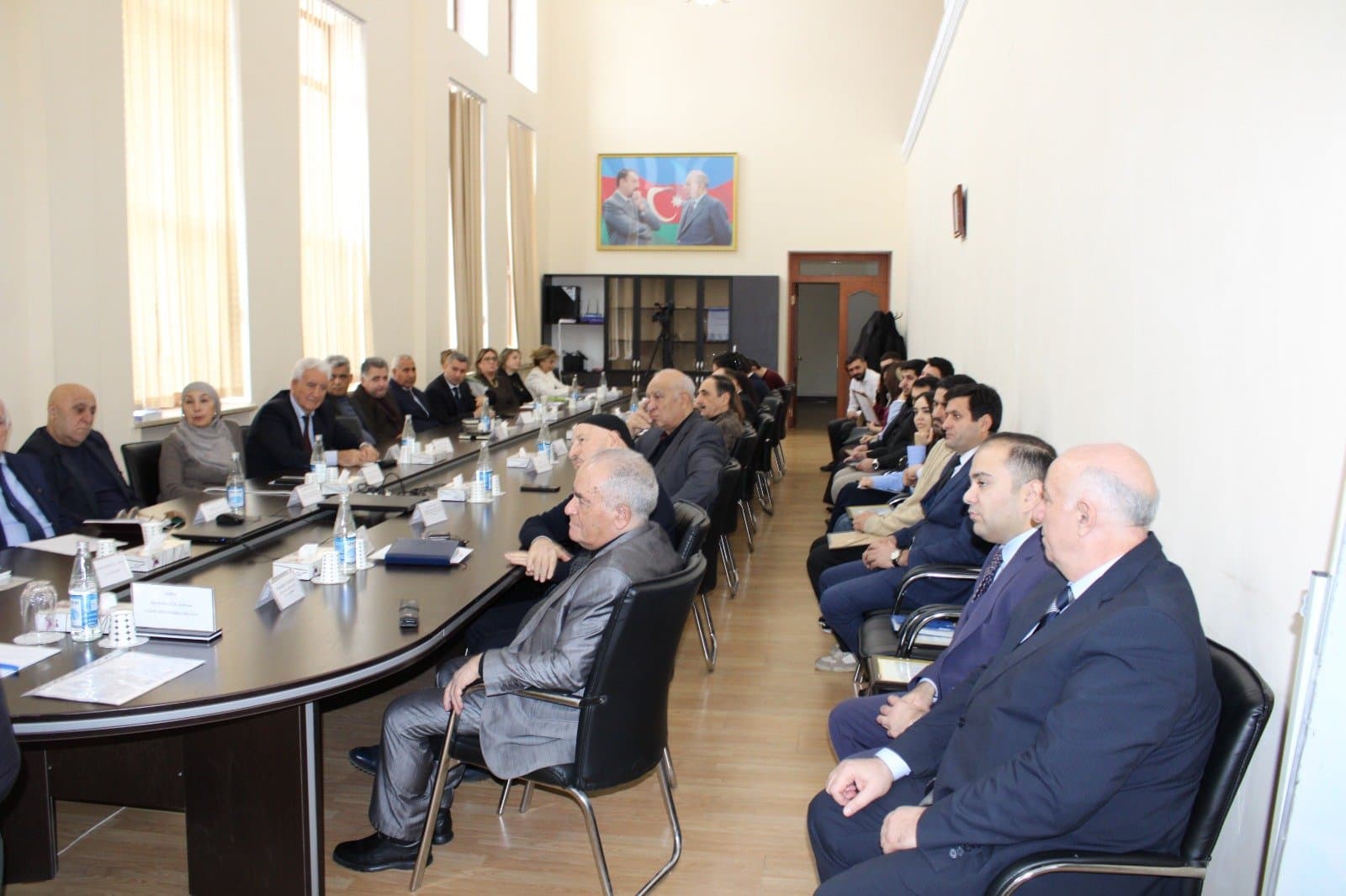 Bakı Biznes Universitetinin magistrantlarına İqtisadiyyat İnstitutunun sertifikatı verilib 4